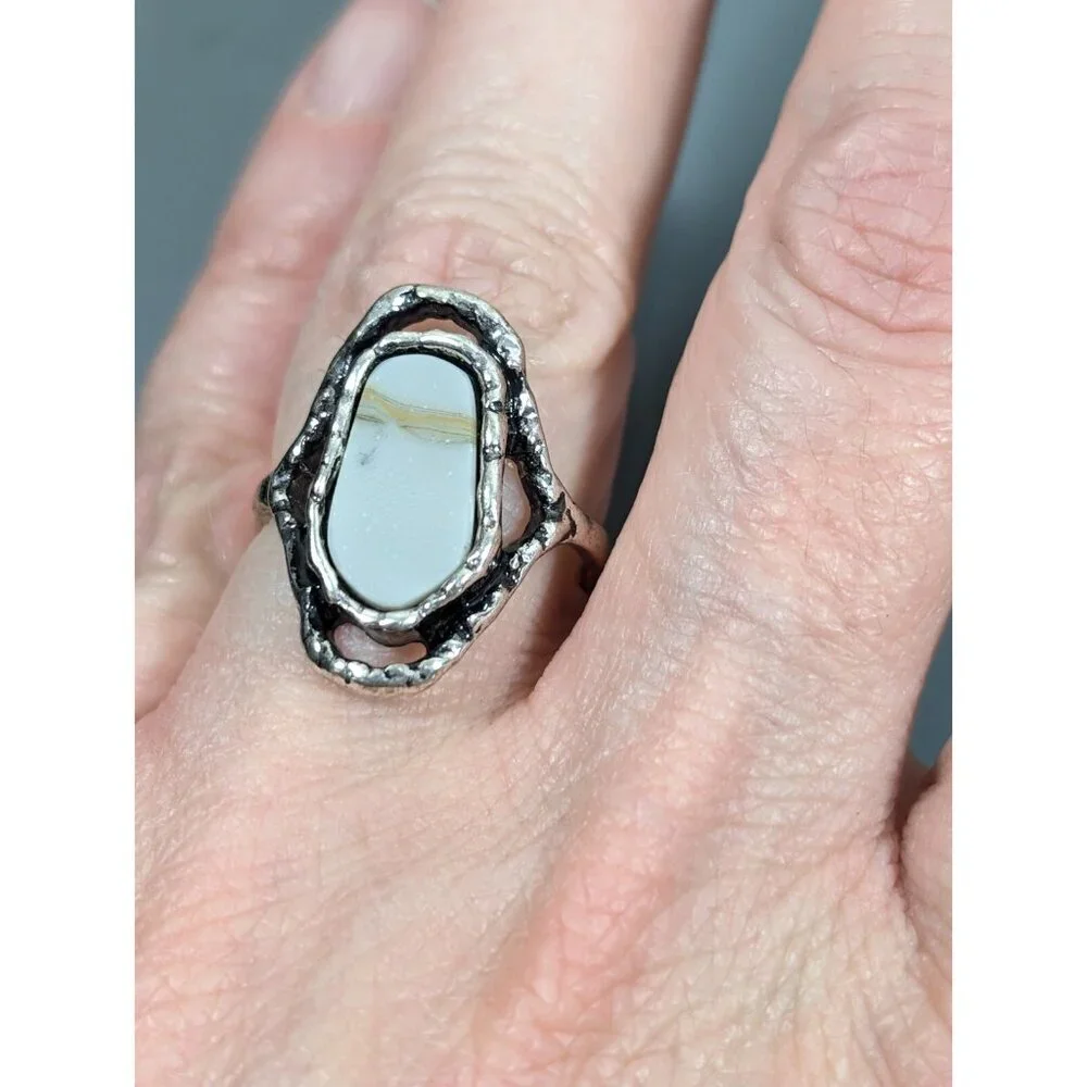 Boho Western‎ Gray Faux Stone silver Tone Oval Ring Size 7.75